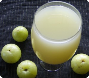 benefits of amla juice for hair